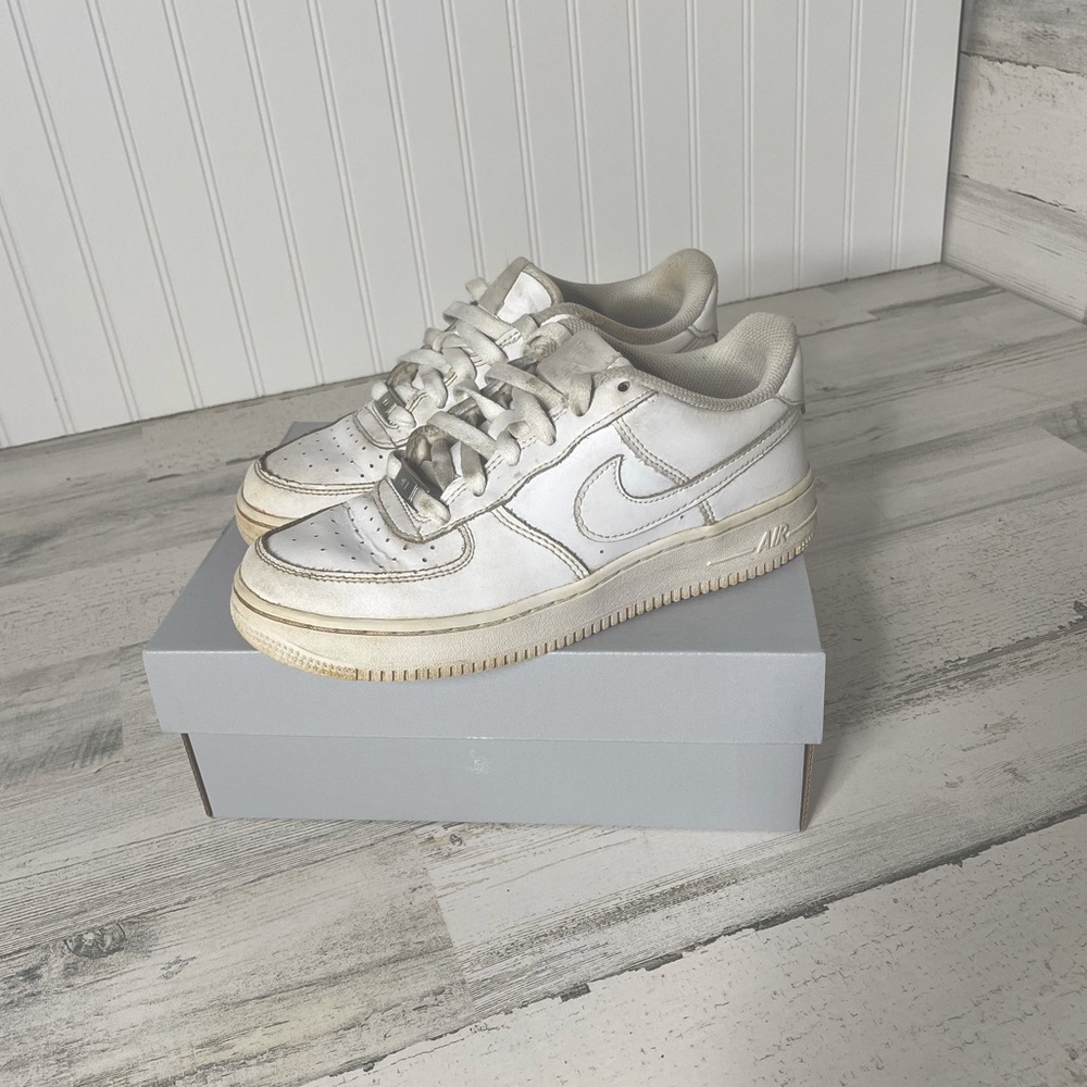 Nike Air Force 1 Low Triple White